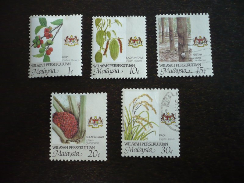Stamps - Wilayah Perserkutuan - Scott# 1,4-7 - Used Part Set of 5 Stamps