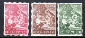 VATICAN 420-422 MNH VF PERUVIAN NATIVITY SCENE