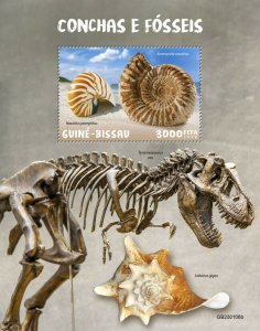 Guinea-Bissau Seashells & Fossils Stamps 2020 MNH Shells Nautilus T-Rex 1v S/S