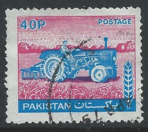 Pakistan 1978 - 40p tractor - SG470 used