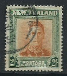 New Zealand SG 688  FU wmk sideways normal