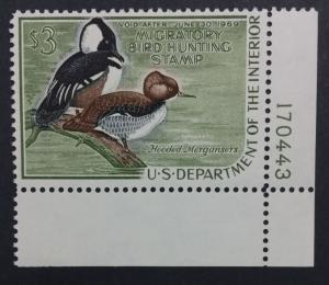 MOMEN: US #RW35 DUCK MINT OG NH $65 LOT #21110