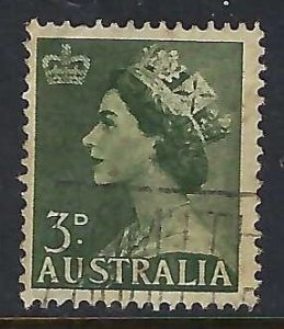 Australia 257 VFU QEII C786-1