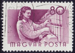 Hungary - 1955 - Scott #1125 - used - Textile Worker