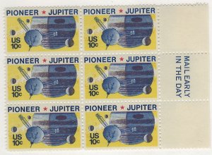 US Scott# 1556 1975 10c dk bl yel & red Litho& Pioneer Spacecraft ; TAGGED Mi...