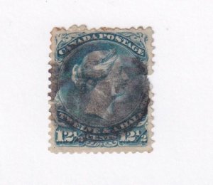 CANADA # 28 VF-12.5cts LARGE QUEEN BLOBBY CORK CANCEL CAT VAL $160 @ 20%