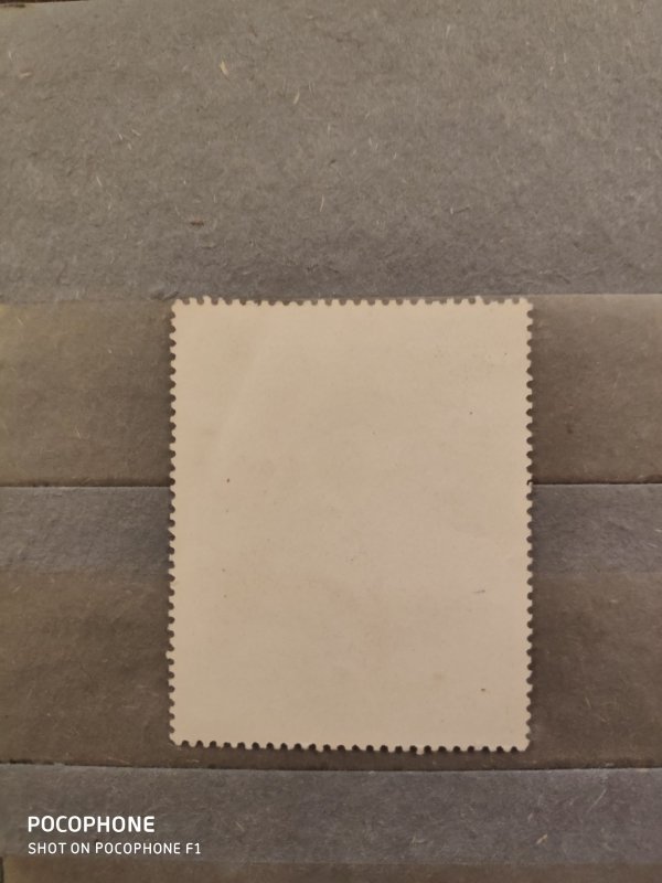 1985	Kampuchea	birds (F3)