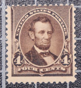 Scott 222 - 4 Cents Lincoln - MNH - Nice Stamp - SCV - $240.00 