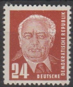 Mi: 324   MNH  1952 Cat € 25