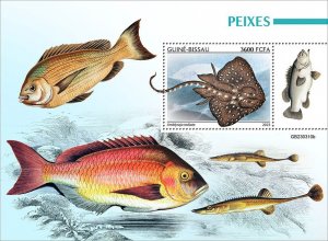 GUINEA BISSAU - 2023 - Fishes - Perf Souv Sheet - Mint Never Hinged