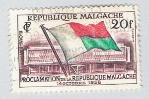 Malagasy 303 Used Building of National Assembly and National Flag 1959 (BP78111)