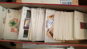 LOT OF 100 USA AND INTERNATIONAL POSTER CINDERELLA STAMPS FROM OLD SCHOOL HOARD