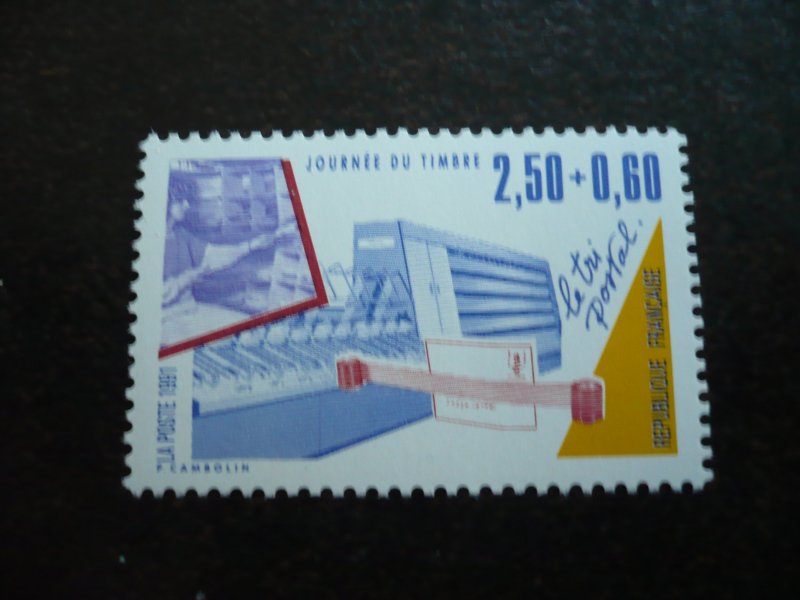 Stamps - France - Scott# B634 - Mint Never Hinged Set of 1 Stamp