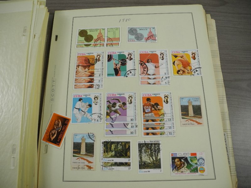 CUBA, 100s & 100s of Stamps mostly hinged on Scott pages