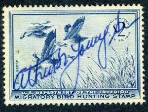 #RW22 – 1955 $2.00 Blue Geese. Used.