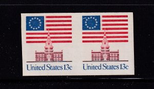 1975 Imperforate coil pair Sc 1622a 13c Independence Hall error MNH (1C