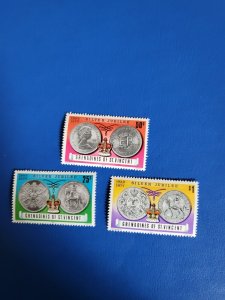 Stamps St Vincent Grenadines Scott 116-8 never hinged