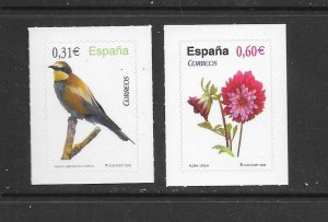 BIRDS - SPAIN #3589-90 BIRD & FLOWER  MNH