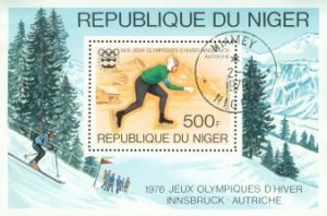 Niger Olympics Lot 7 , 1 souvenir sheet
