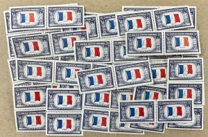 915  France   Overrun Nations Flags  WWII, 5c VF MNH 100 count FV $5.00  1944