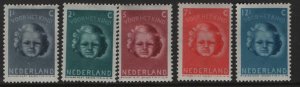 NETHERLANDS B154-B158  MINT HINGED  SET