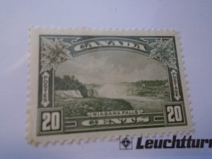 Canada  #  225   MNH    VF