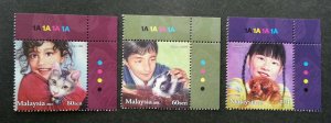 *FREE SHIP Children Pets Malaysia 2011 Animal Dog Cat Rabbit (stamp color) MNH