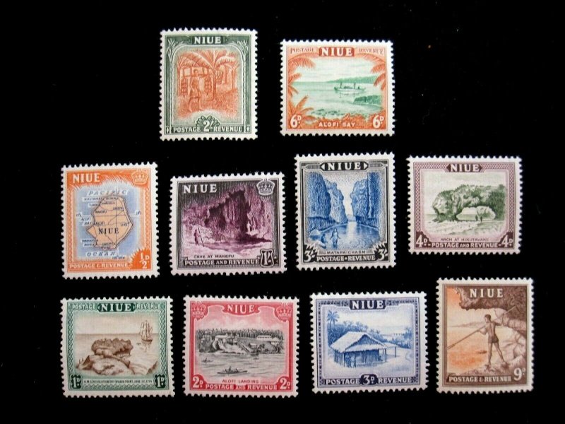 NIUE - SCOTT# 94-103 - MH - CAT VAL $14.80