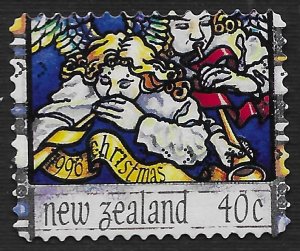 New Zealand #1392 40c Christmas - Heavenly Hose Praising God