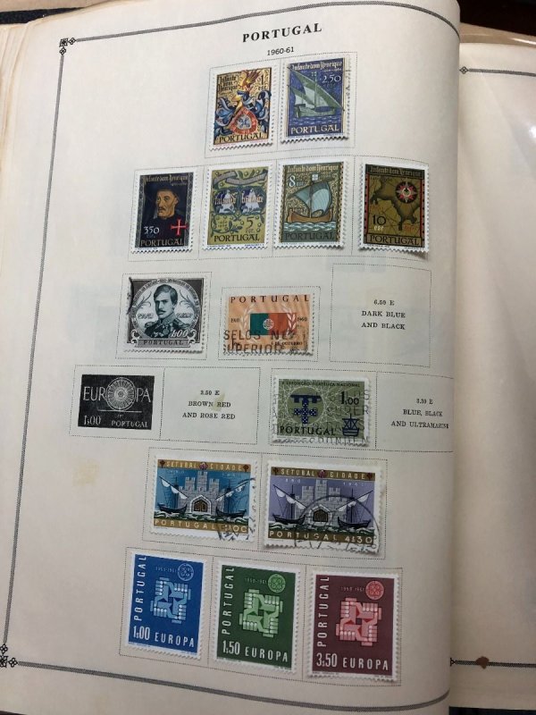 INTERNATIONAL COLLECTION IN SCOTT ALBUM – PORTUGAL TO RUSSIA – 423335