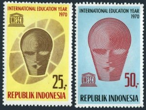 Indonesia 795-796, MNH. Mi 680-681, UNESCO, Education Year IED-1970. Emblem.