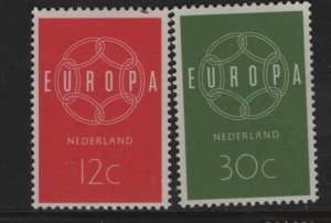 NETHERLANDS 379-380  MNH