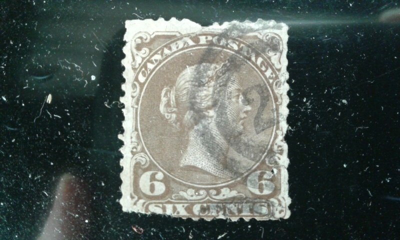 Canada #27 used trimmed e204 8303