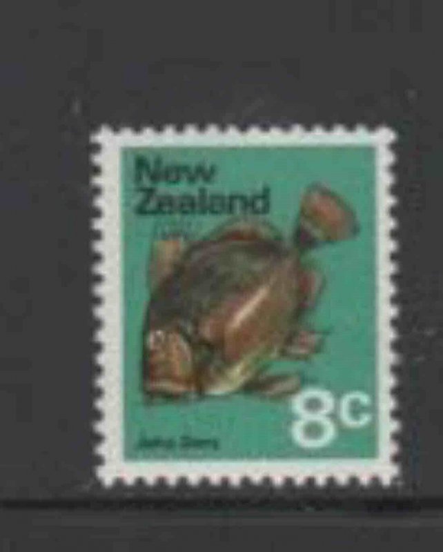 NEW ZEALAND #448 1970 8c JOHNDORY FISH MINT VF NH O.G