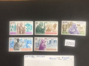 $1 World MNH Stamps (2251) Vatican City #963-7, see image