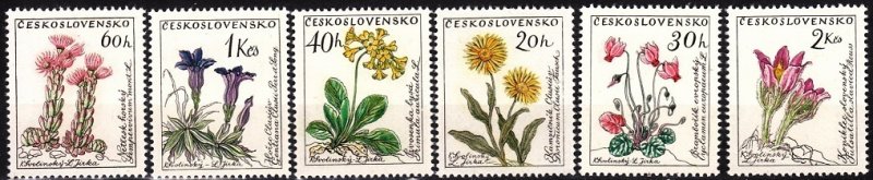 CZECHOSLOVAKIA 1960 FLORA: Flowers. Complete Set, MNH