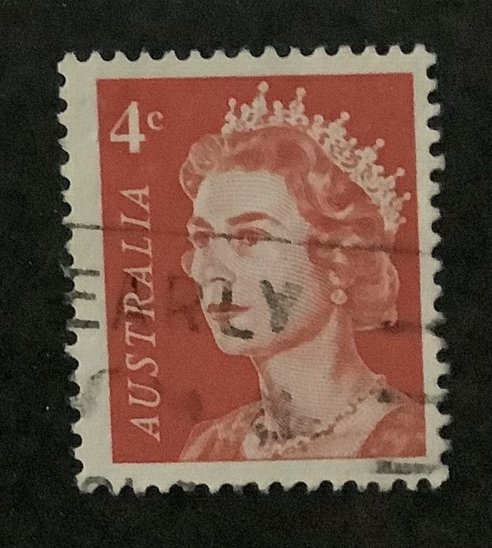 Australia 1966/71 Scott 397 used - 4c,  Queen Elizabeth II