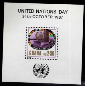 GHANA  UN Flag souvenir sheet, Scott 314a MNH**