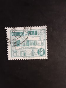 Peru #438                 Used