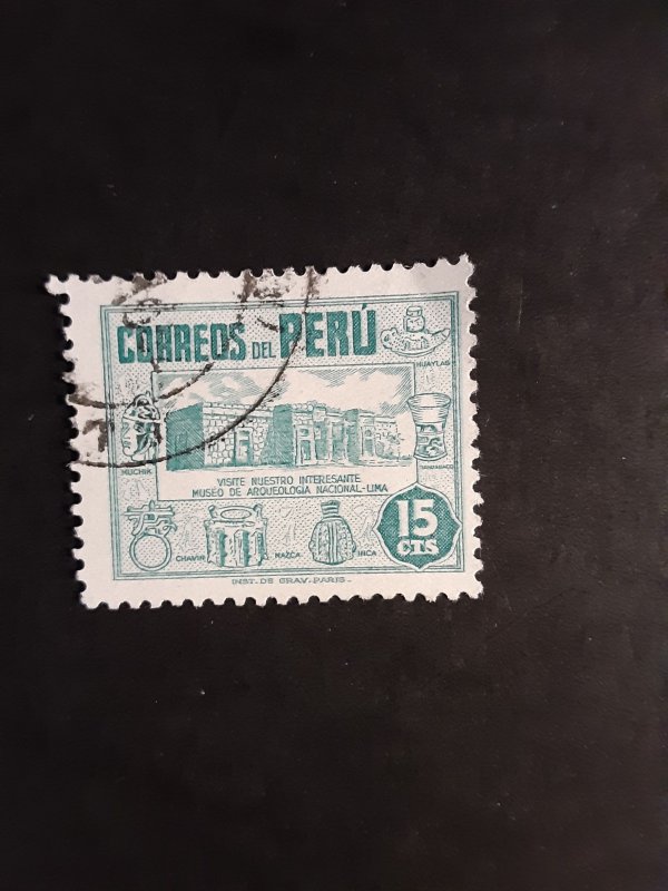 Peru #438                 Used