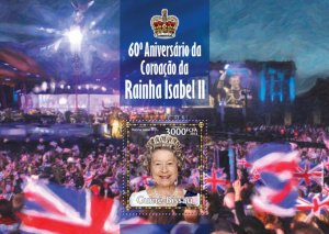 GUINEA BISSAU - 2013 - Queen Elizabeth II - Perf Souv Sheet-Mint Never Hinged