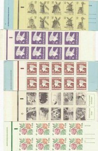 7 US STAMP BOOKLETS AS SHOWN UNMOUNTED MINT