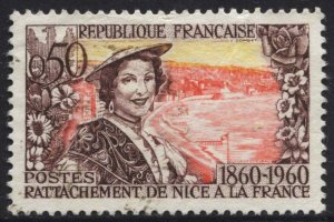 France #958 Woman of Nice and Shore Used CV$0.35