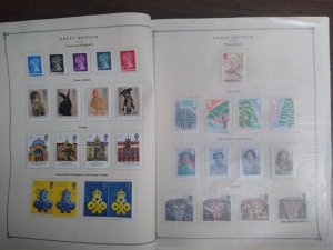 collection on pages Great Britain 1990-92 HX: CV $188