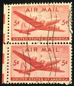 Used US #C32 Pair DC-4 Skymaster SCV $.50 L21