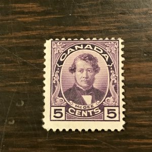 Canada 146 - 5¢ Thomas d'Arcy McGee, Violet-  F/VF, mh og  - SSCV $4.00