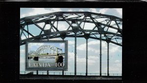 Latvia  Scott#  599  MNH  S/S  (2004 Dzelzcela Bridge)