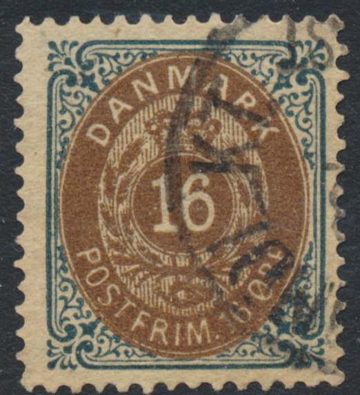 Denmark Scott 30 (AFA 27), 16ø grey/brown Bicolour, FVF Used