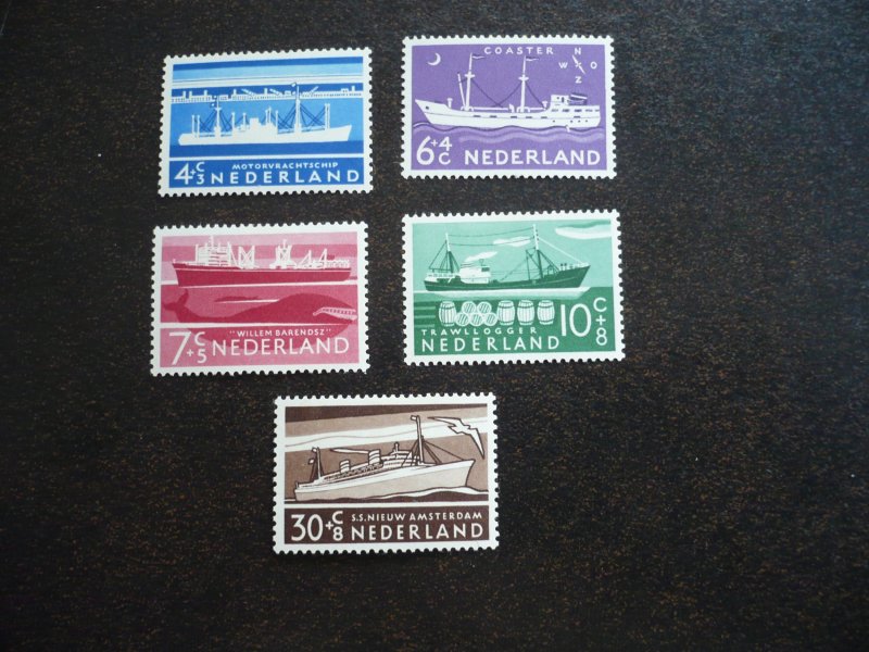 Stamps - Netherlands - Scott# B306-B310 - Mint Hinged Set of 5 Stamps