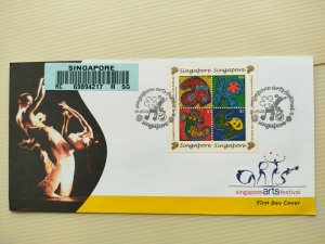 SINGAPORE 2001 UNADDRESSED REGISTERED FDC ARTS FESTIVAL IN FINE USED..